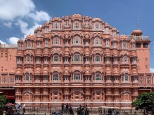 East_facade_Hawa_Mahal_Jaipur_from_ground_level